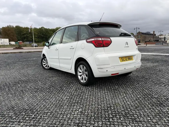 Citroen C4 Picasso 2012 photo 4