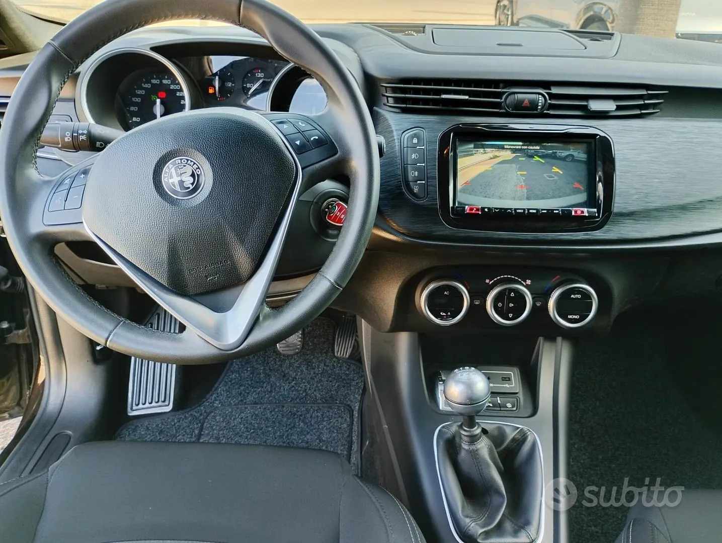 Alfa Romeo Giulietta 2018 photo 5