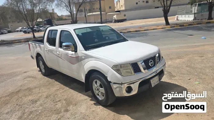 Nissan Navara 2014 photo 4