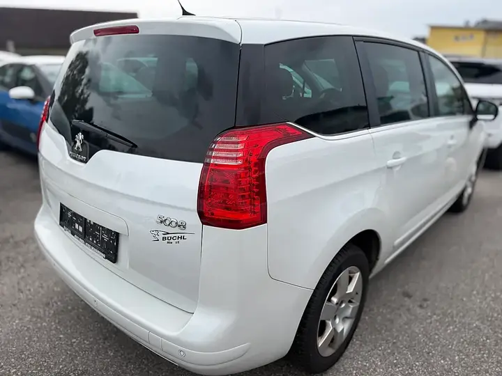 Peugeot 5008 2015 photo 3