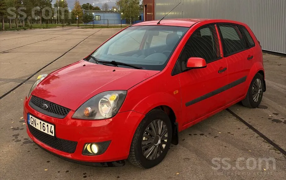 Ford Fiesta 2007 photo 2