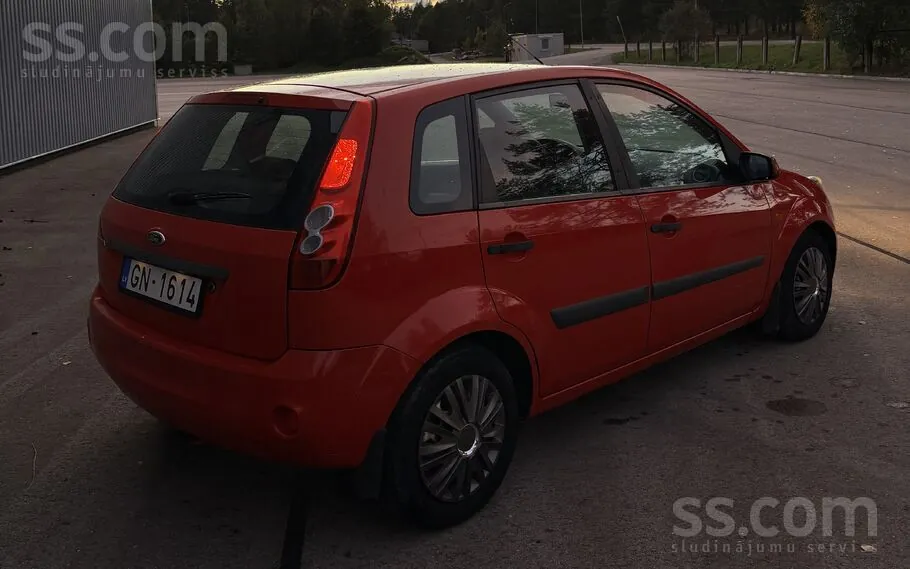 Ford Fiesta 2007 photo 4
