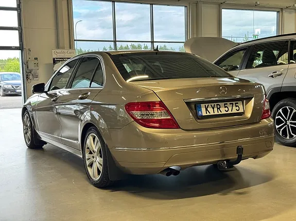Mercedes-Benz C200 2011 photo 5
