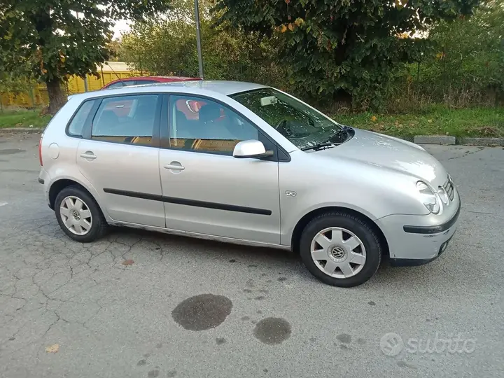 Volkswagen Polo 2004 photo 3