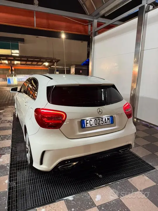Mercedes-Benz 180D 2016 photo 4
