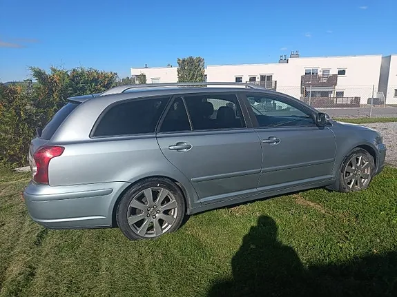 Toyota Avensis 2007 photo 2