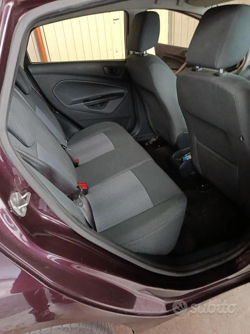 Ford Fiesta 2011 photo 5
