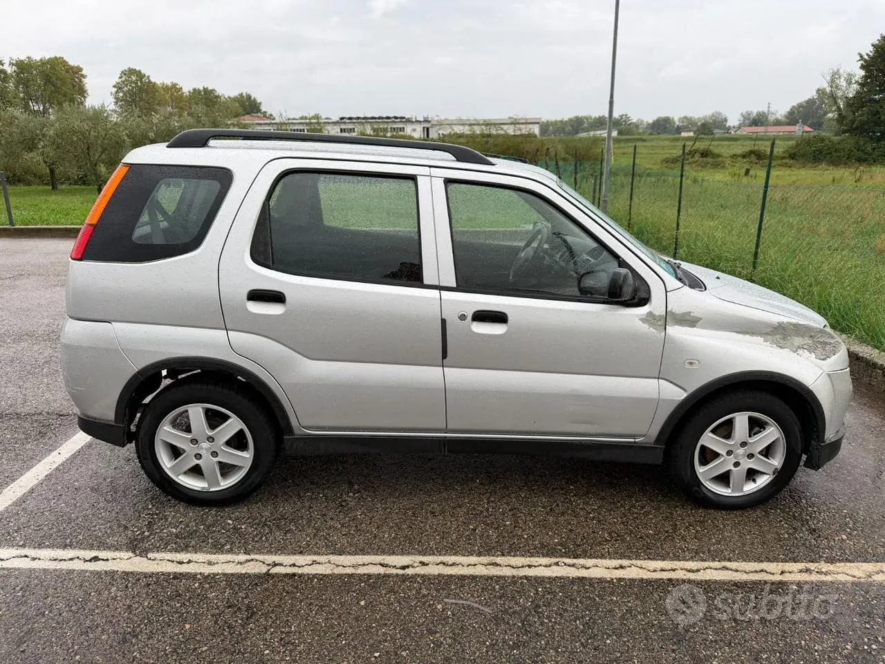 Suzuki Ignis 2004 photo 4
