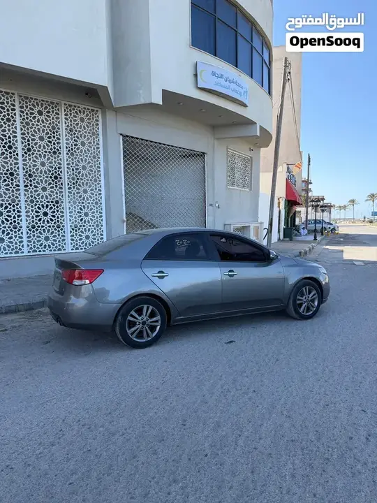 Kia Forte 2010 photo 3