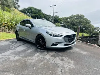 Mazda Axela 2018 photo 2