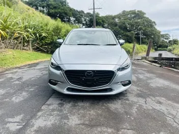Mazda Axela 2018 photo 3