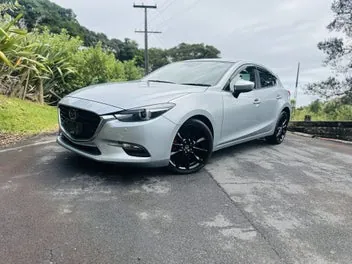 Mazda Axela 2018 photo 4