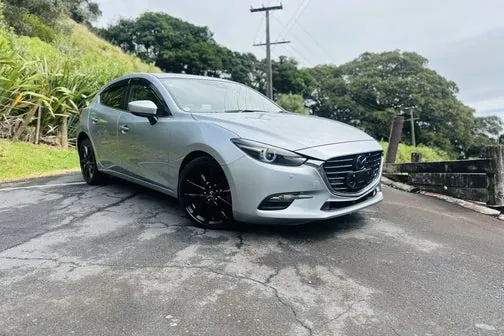 Mazda Axela