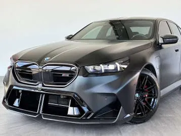 BMW 1 Series 2025 photo 2