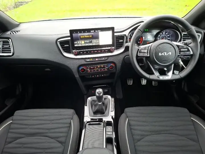 Kia Xceed 2026 photo 3