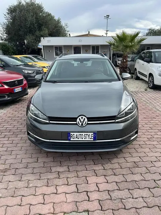 Volkswagen Golf Variant 2018 photo 2