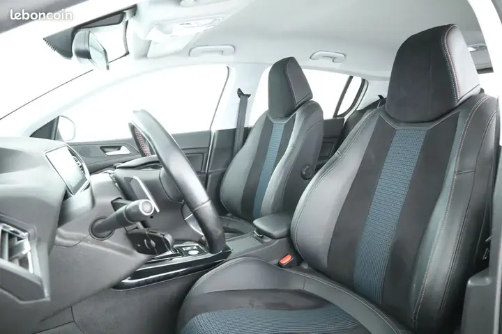 Peugeot 308 2019 photo 5