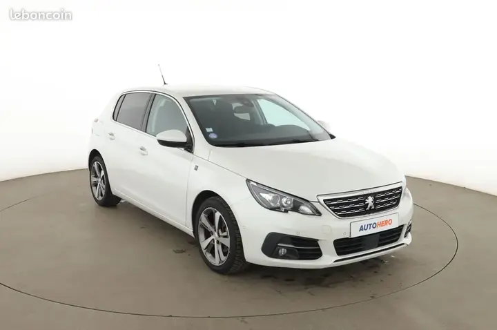 Peugeot 308 2019 photo 4