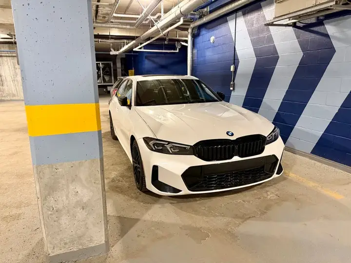 BMW 330I