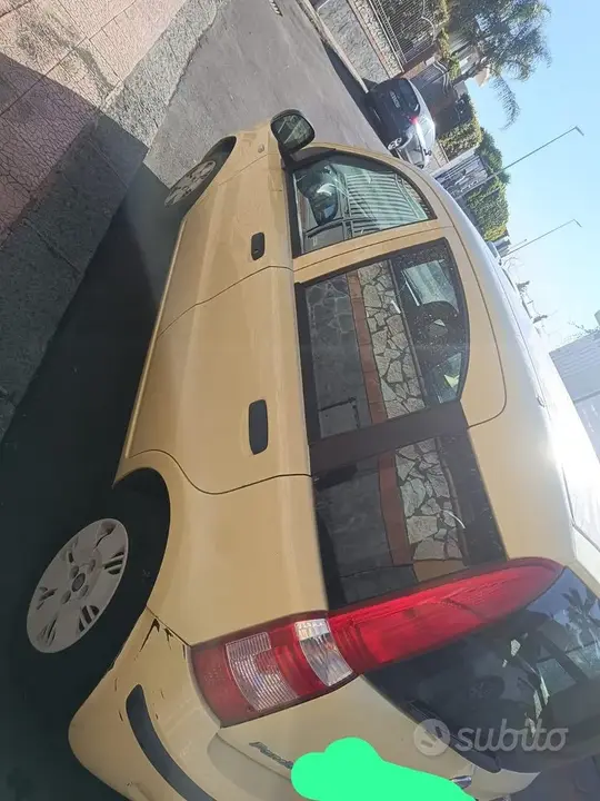 Fiat Panda 2010 photo 4