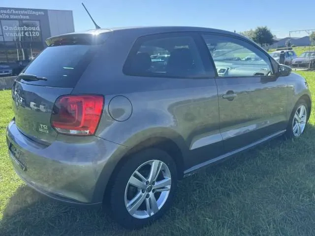 Volkswagen Polo 2012 photo 5