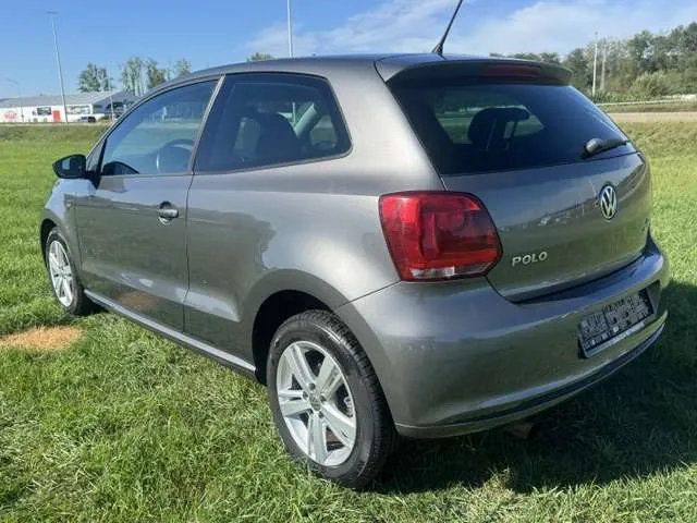 Volkswagen Polo 2012 photo 3