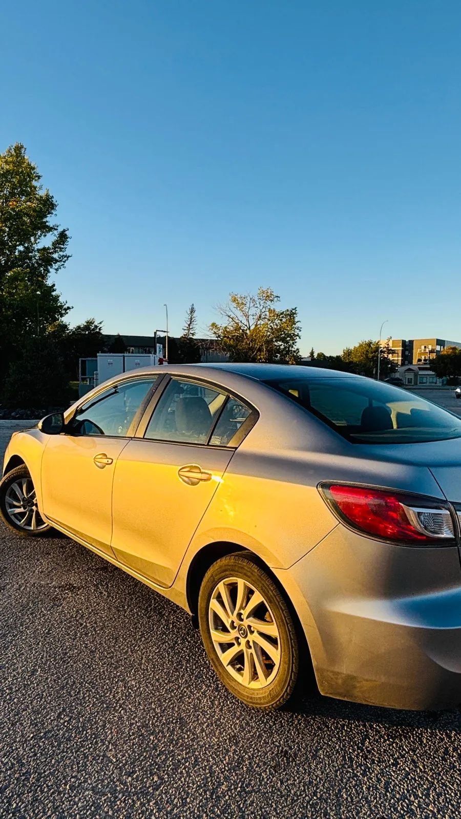 Mazda 3 2013 photo 3