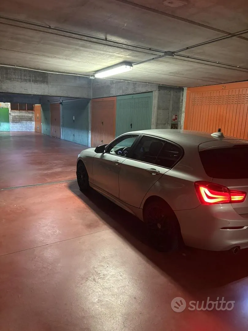 BMW 118I 2020 photo 2