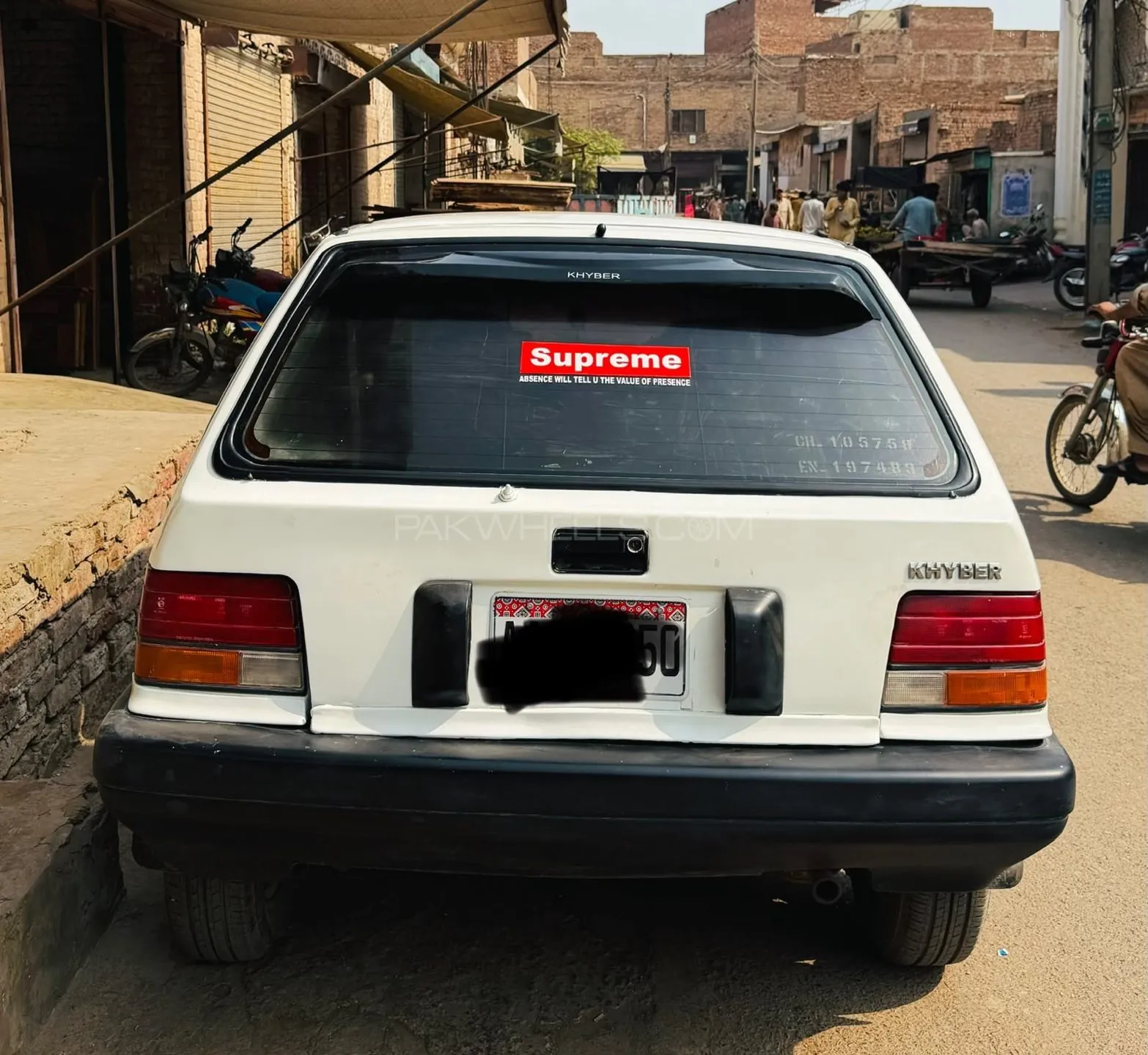 Suzuki Khyber