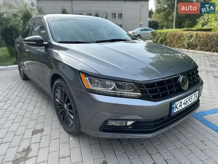 Volkswagen Passat 2016 photo 2