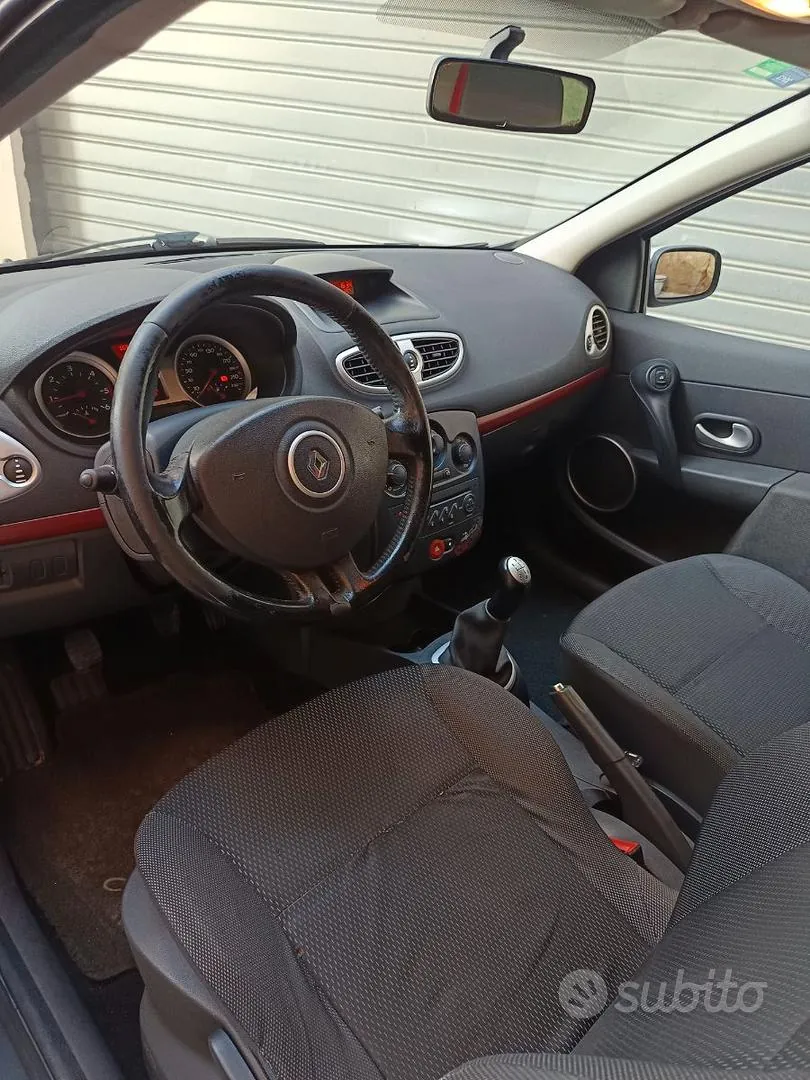 Renault Clio 2008 photo 5