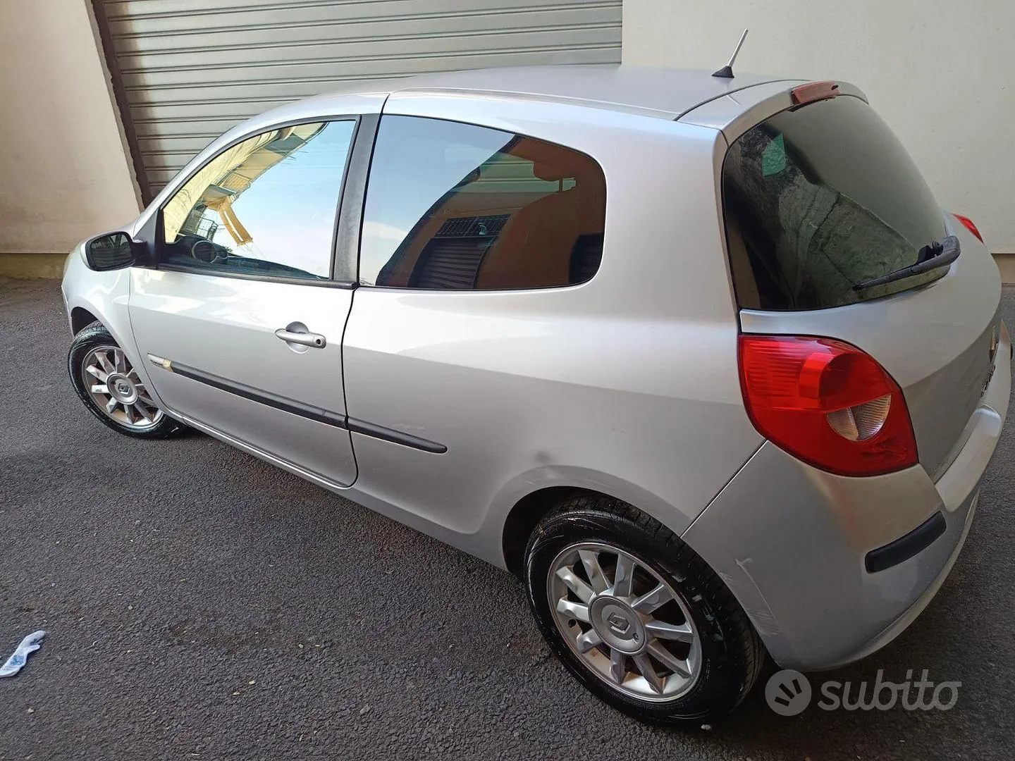 Renault Clio 2008 photo 3
