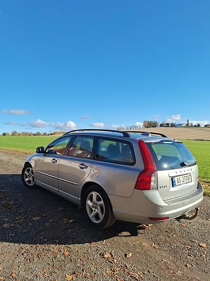 Volvo V50 2011 photo 3