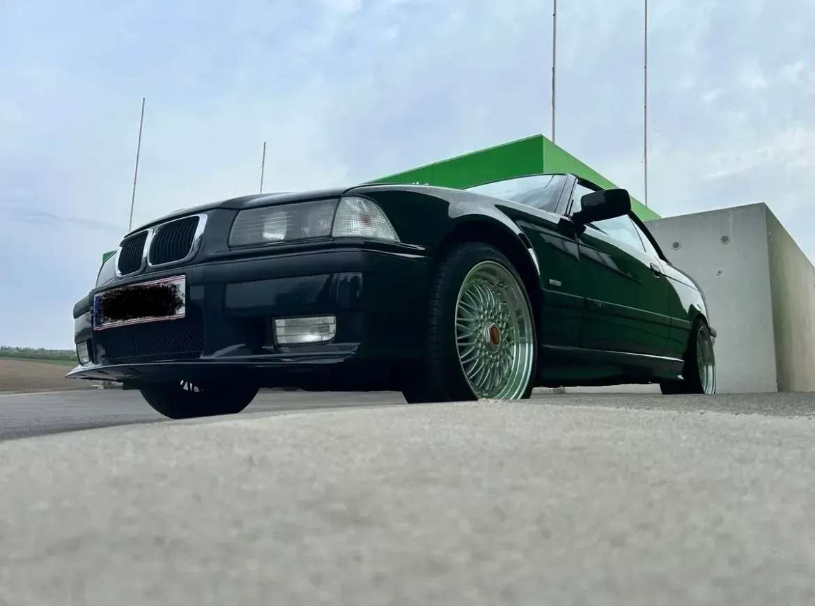 BMW 3 Series 1997 photo 2