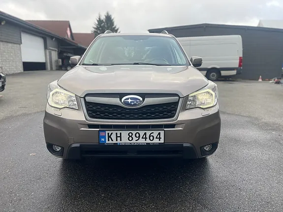 Subaru Forester 2013 photo 2