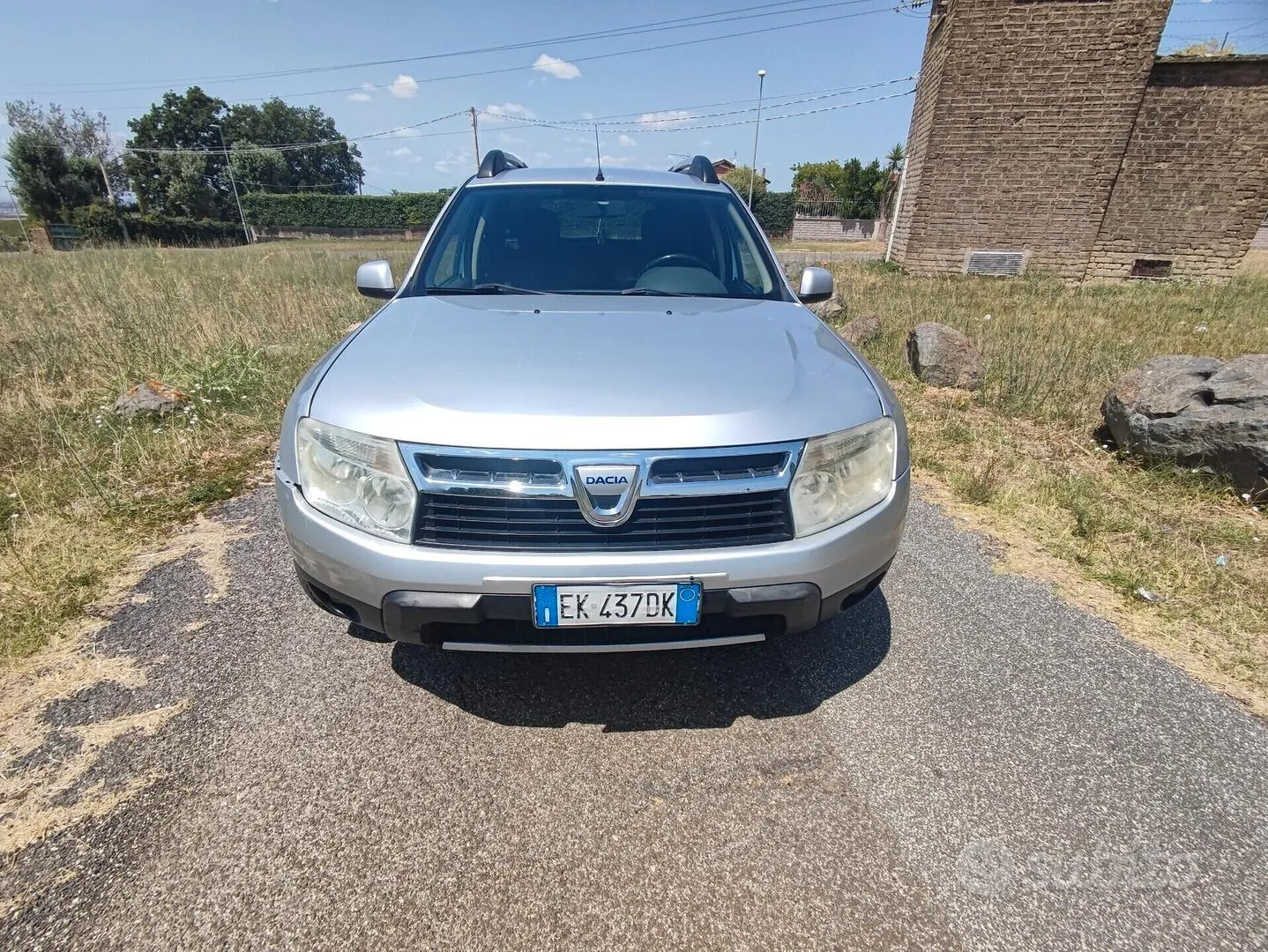 Dacia Duster 2011 photo 2