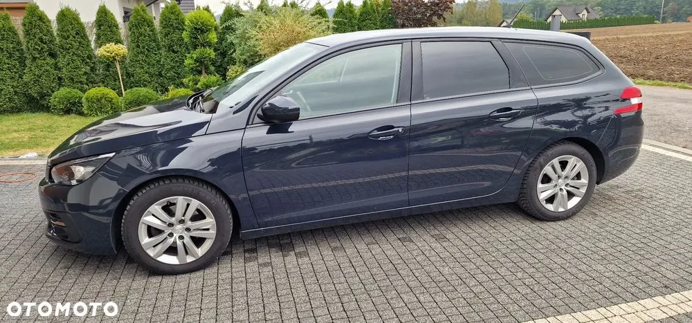Peugeot 308 2018 photo 2