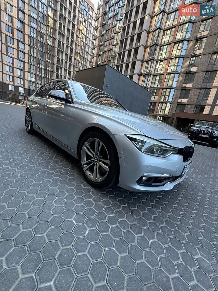 BMW 3 Series 2016 photo 4