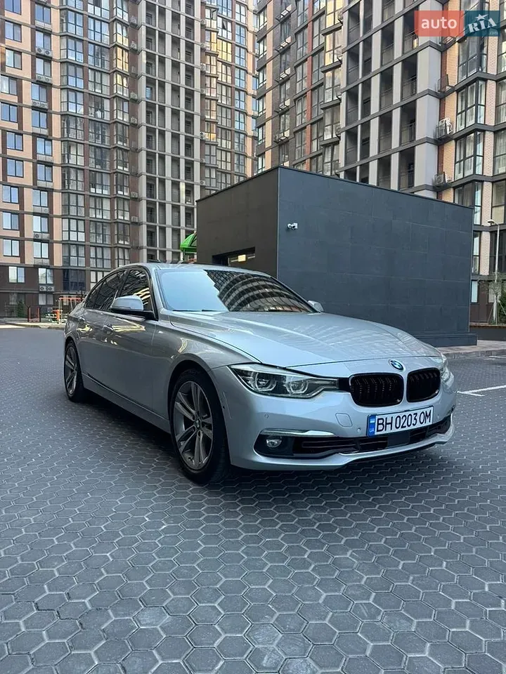 BMW 3 Series 2016 photo 2