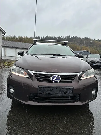 Lexus Ct200H 2011 photo 2