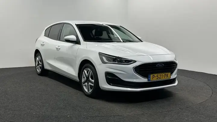 Ford Focus 2022 photo 3