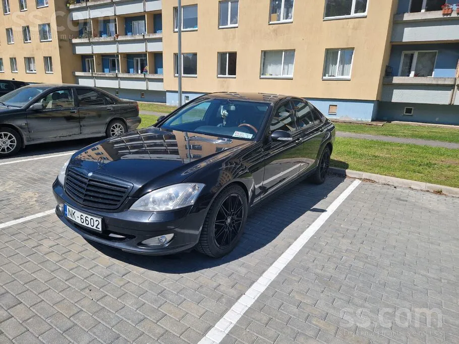 Mercedes-Benz S320