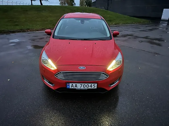 Ford Focus 2017 photo 2