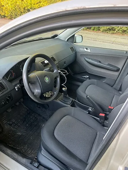 Skoda Fabia 2006 photo 3