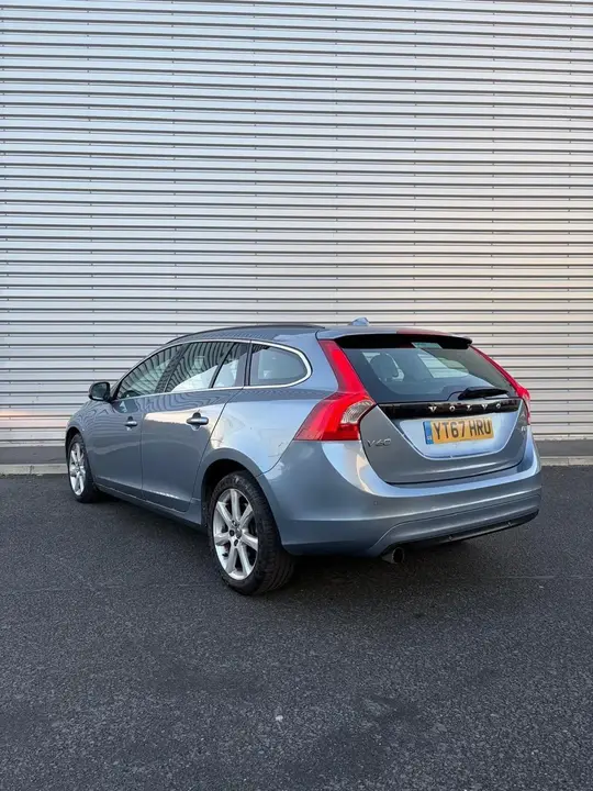 Volvo V60 2017 photo 5