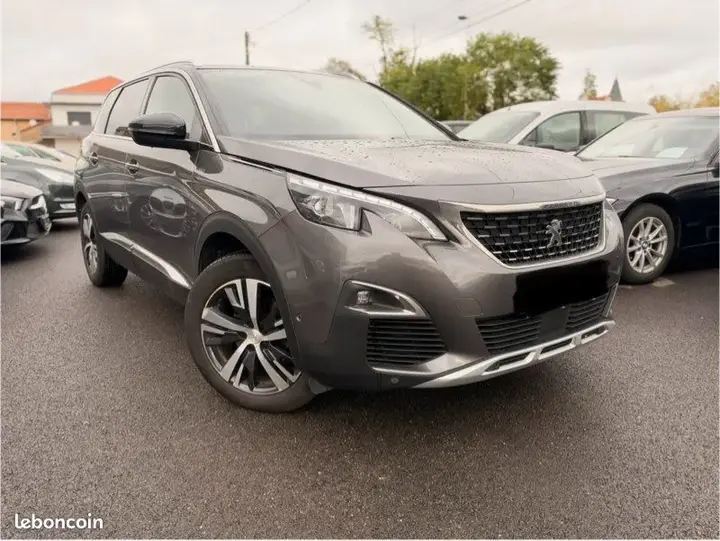 Peugeot 5008 2020 photo 5