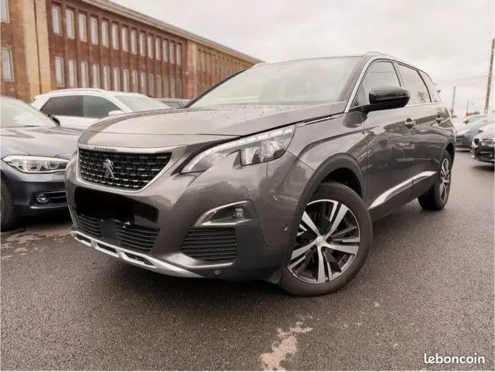 Peugeot 5008