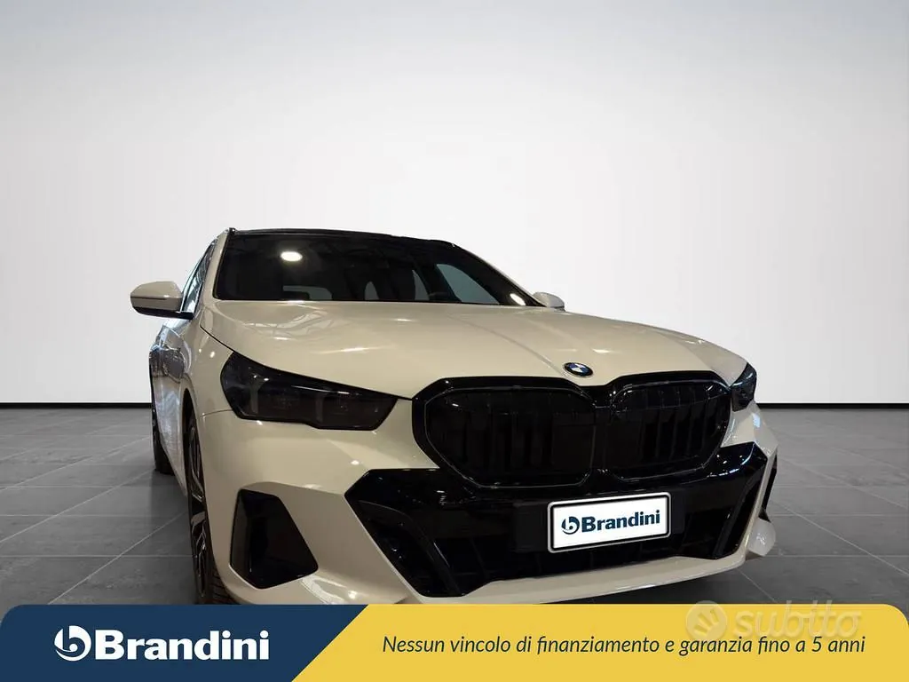 BMW 5 Series 2025 photo 4