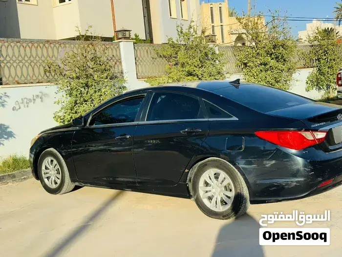 Hyundai Sonata 2011 photo 4