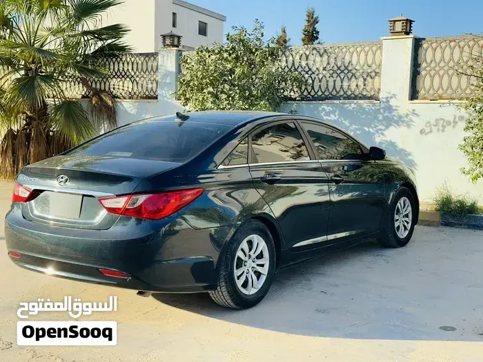 Hyundai Sonata 2011 photo 3